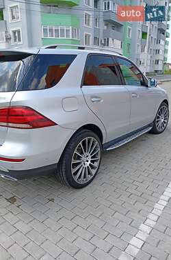 Внедорожник / Кроссовер Mercedes-Benz GLE-Class 2015 в 