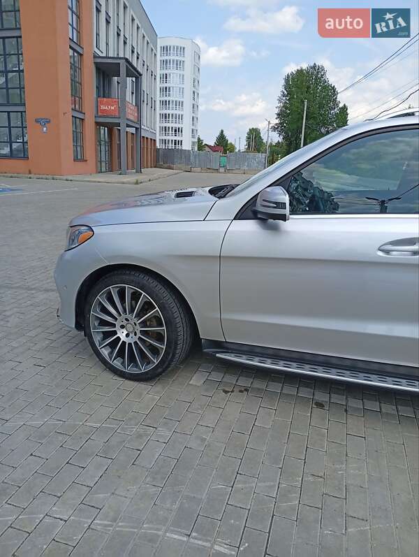 Внедорожник / Кроссовер Mercedes-Benz GLE-Class 2015 в Львове