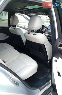 Внедорожник / Кроссовер Mercedes-Benz GLE-Class 2015 в 