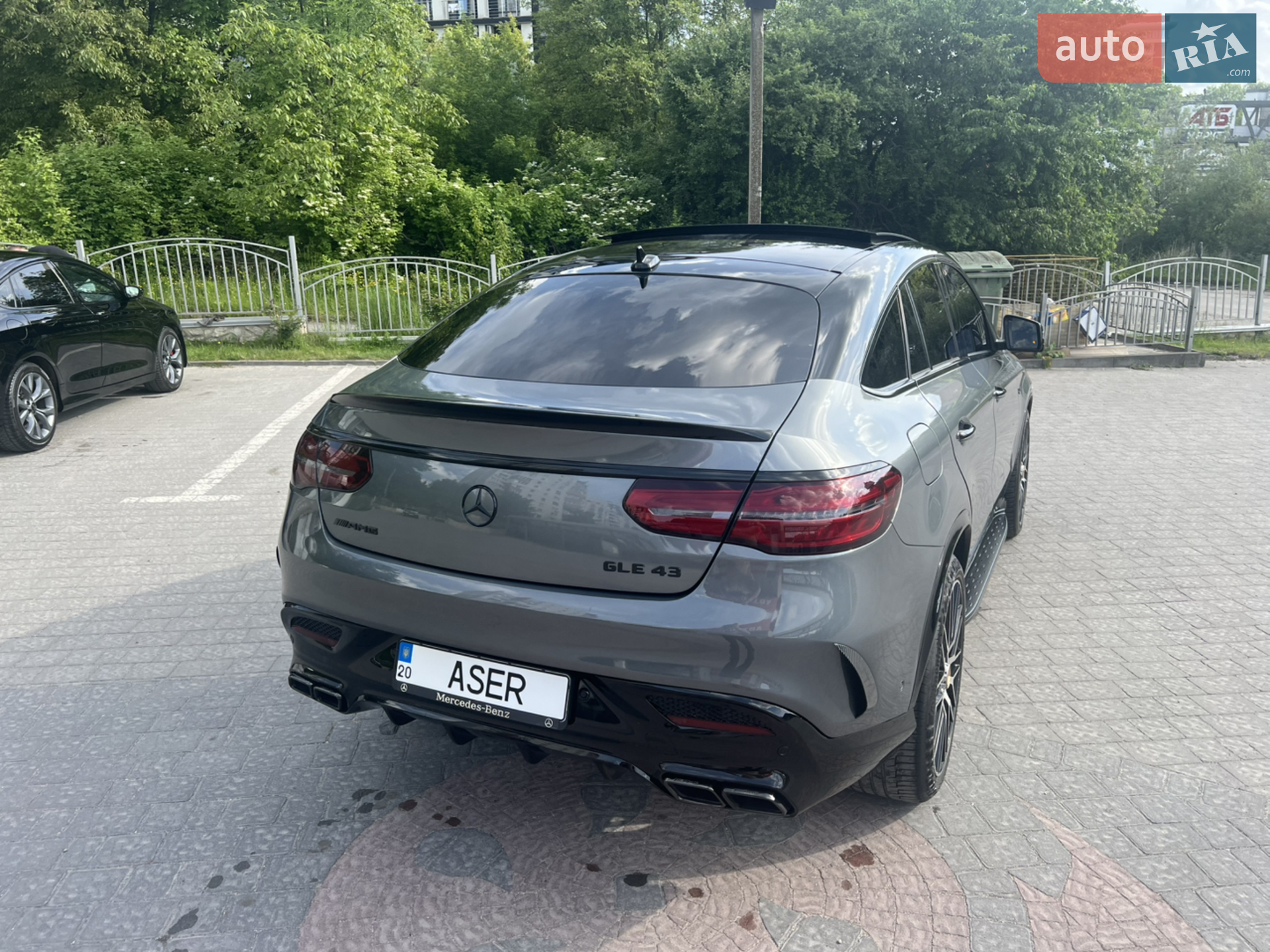 2016 Mercedes-Benz GLE - мініатюра 23