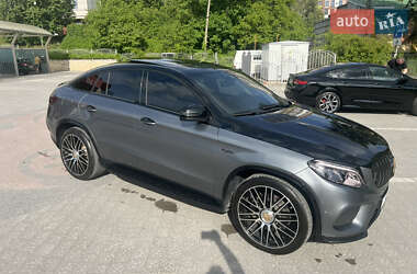 Внедорожник / Кроссовер Mercedes-Benz GLE-Class 2016 в 