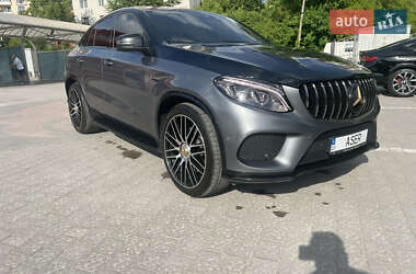 Внедорожник / Кроссовер Mercedes-Benz GLE-Class 2016 в 
