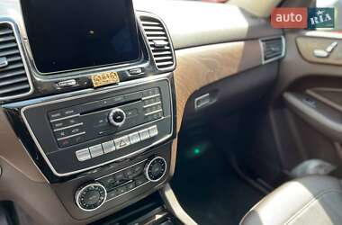 Внедорожник / Кроссовер Mercedes-Benz GLE-Class 2016 в 