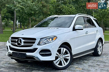 Внедорожник / Кроссовер Mercedes-Benz GLE-Class 2018 в 