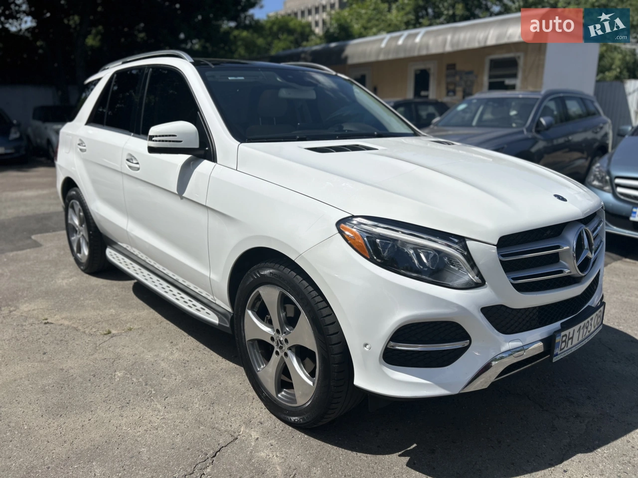 2017 Mercedes-Benz GLE - мініатюра 21