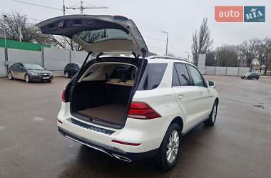 Внедорожник / Кроссовер Mercedes-Benz GLE-Class 2018 в 
