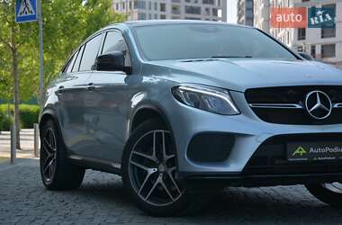 Позашляховик / Кросовер Mercedes-Benz GLE-Class 2016 в 