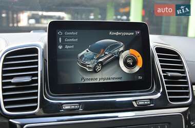 Позашляховик / Кросовер Mercedes-Benz GLE-Class 2016 в 