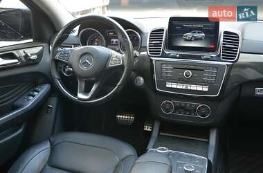 Позашляховик / Кросовер Mercedes-Benz GLE-Class 2016 в 