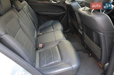 Позашляховик / Кросовер Mercedes-Benz GLE-Class 2016 в 