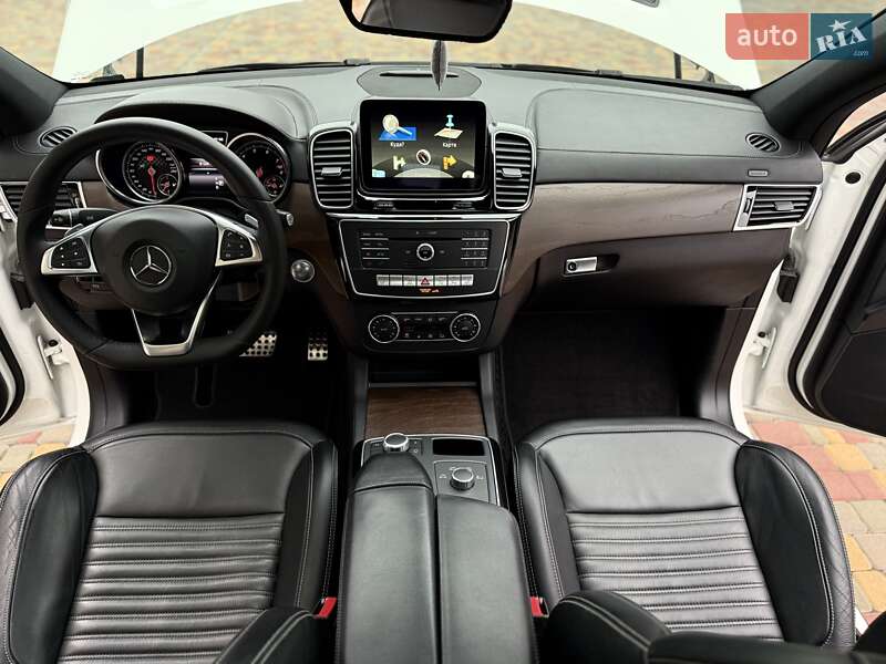 Внедорожник / Кроссовер Mercedes-Benz GLE-Class 2016 в 