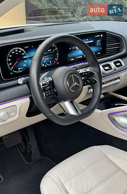 Позашляховик / Кросовер Mercedes-Benz GLE-Class 2021 в 