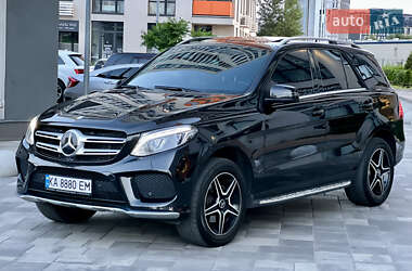 Внедорожник / Кроссовер Mercedes-Benz GLE-Class 2015 в 