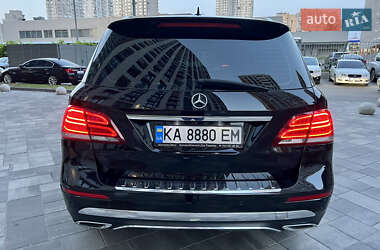 Внедорожник / Кроссовер Mercedes-Benz GLE-Class 2015 в 