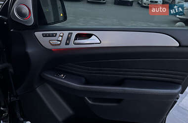 Внедорожник / Кроссовер Mercedes-Benz GLE-Class 2015 в 