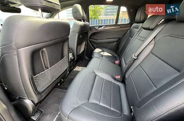 Внедорожник / Кроссовер Mercedes-Benz GLE-Class 2016 в 