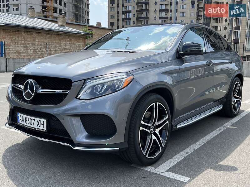 Внедорожник / Кроссовер Mercedes-Benz GLE-Class 2016 в 