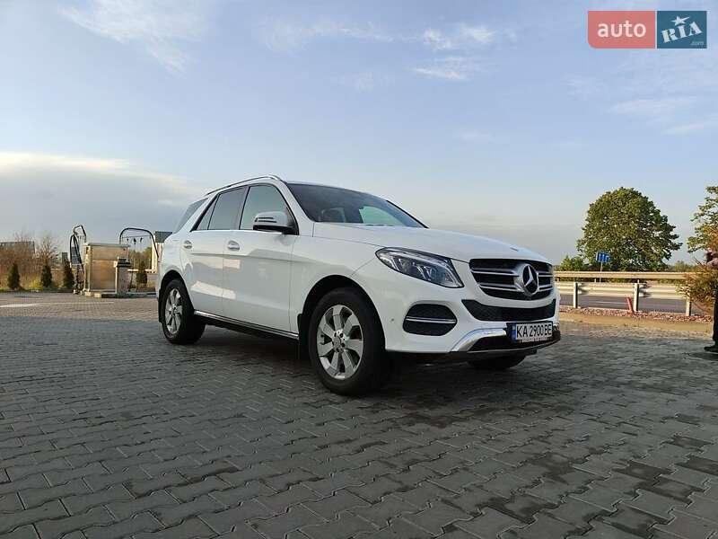 Внедорожник / Кроссовер Mercedes-Benz GLE-Class 2016 в 