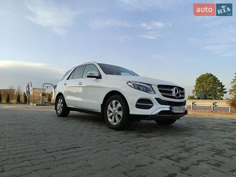 Внедорожник / Кроссовер Mercedes-Benz GLE-Class 2016 в Киеве