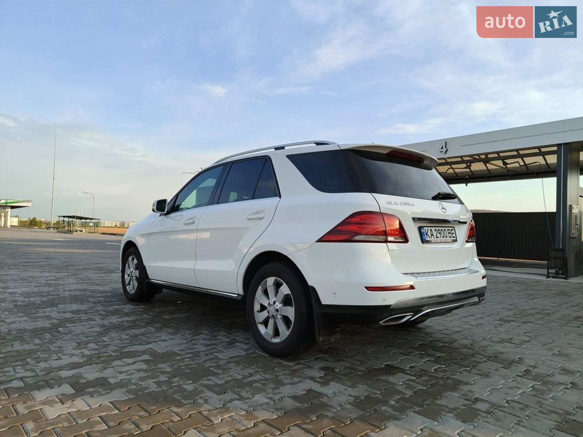 2016 Mercedes-Benz GLE - мініатюра 4