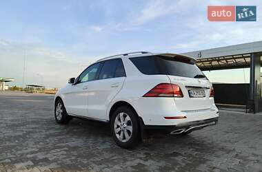 Внедорожник / Кроссовер Mercedes-Benz GLE-Class 2016 в 
