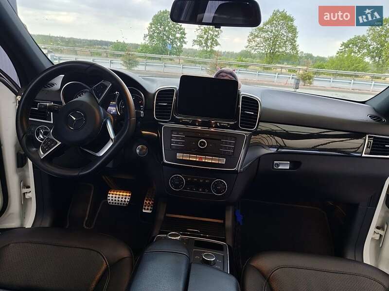 Внедорожник / Кроссовер Mercedes-Benz GLE-Class 2016 в Киеве