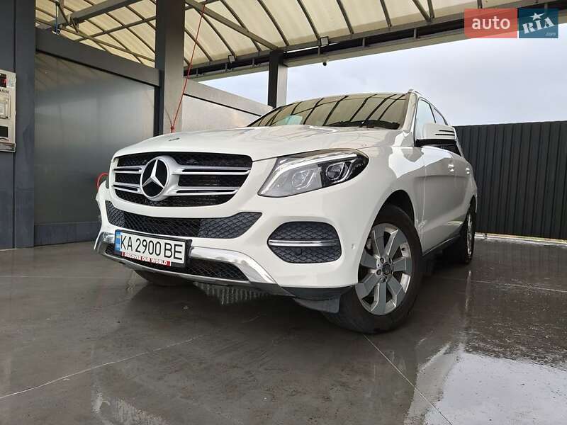 Внедорожник / Кроссовер Mercedes-Benz GLE-Class 2016 в Киеве