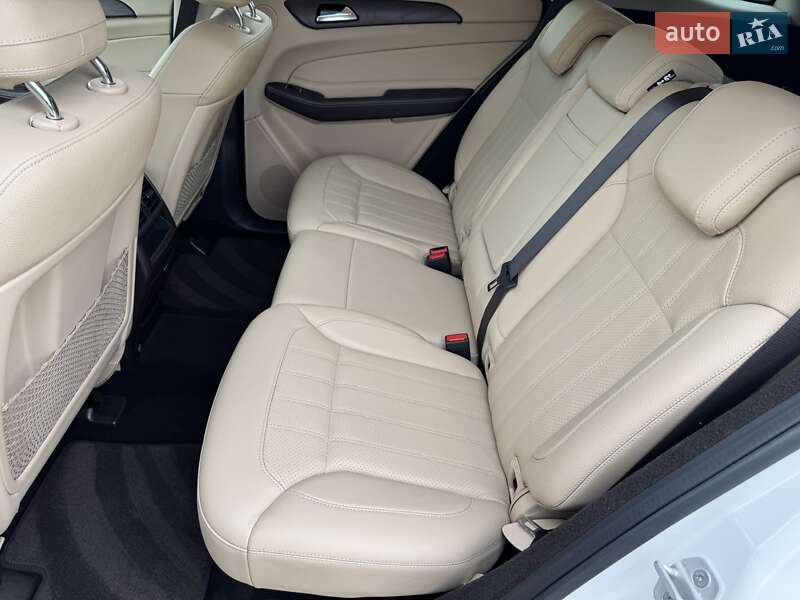 Внедорожник / Кроссовер Mercedes-Benz GLE-Class 2016 в Киеве