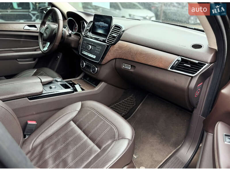 Позашляховик / Кросовер Mercedes-Benz GLE-Class 2016 в Кривому Розі