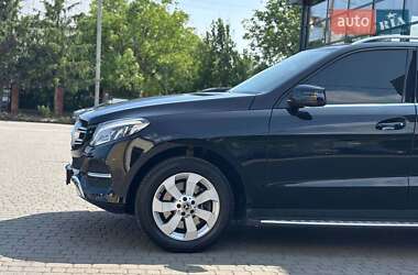 Внедорожник / Кроссовер Mercedes-Benz GLE-Class 2017 в 