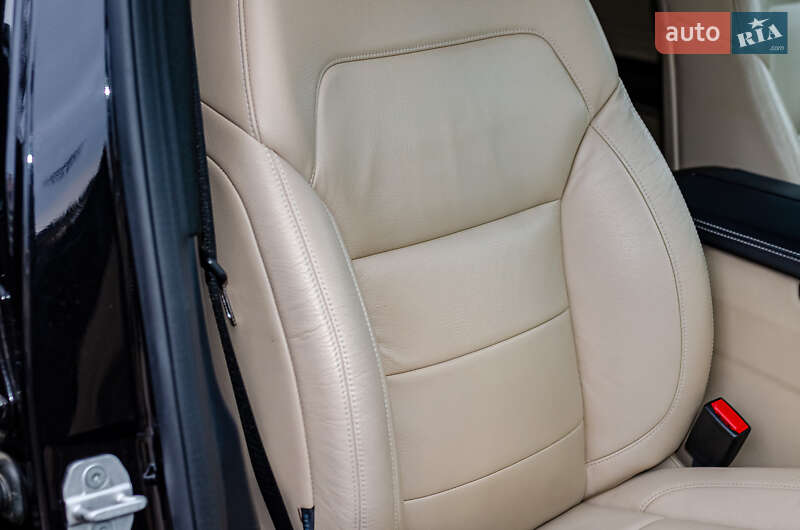 Позашляховик / Кросовер Mercedes-Benz GLE-Class 2015 в Києві