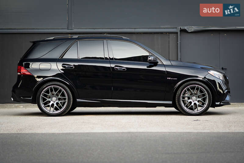 Внедорожник / Кроссовер Mercedes-Benz GLE-Class 2015 в Киеве