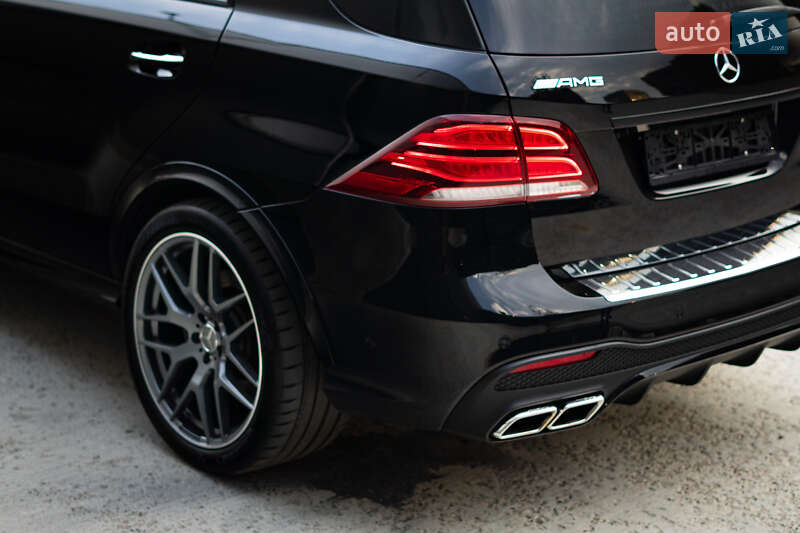 Внедорожник / Кроссовер Mercedes-Benz GLE-Class 2015 в Киеве