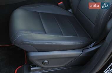 Позашляховик / Кросовер Mercedes-Benz GLE-Class 2023 в 