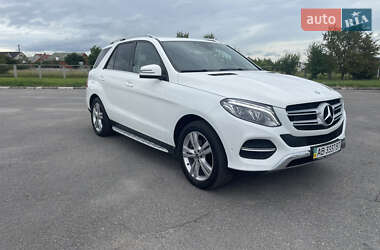 Внедорожник / Кроссовер Mercedes-Benz GLE-Class 2016 в 
