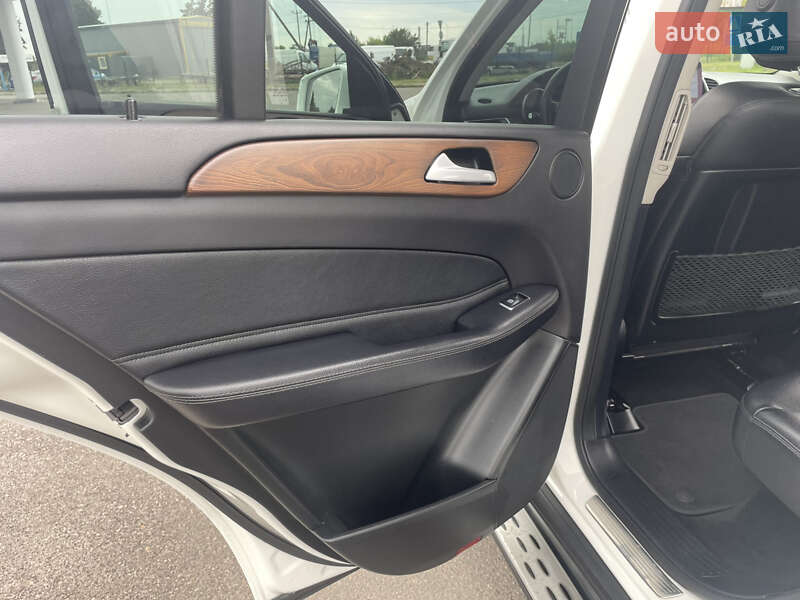 Внедорожник / Кроссовер Mercedes-Benz GLE-Class 2016 в Виннице