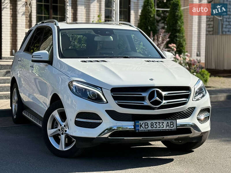 Внедорожник / Кроссовер Mercedes-Benz GLE-Class 2018 в 