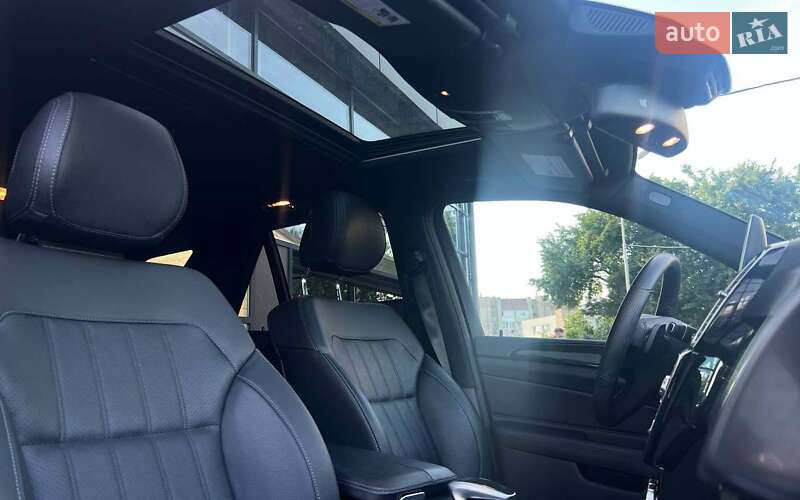 Внедорожник / Кроссовер Mercedes-Benz GLE-Class 2017 в Ивано-Франковске