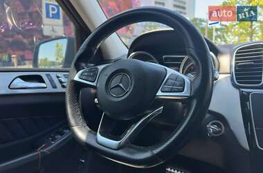 Внедорожник / Кроссовер Mercedes-Benz GLE-Class 2016 в 
