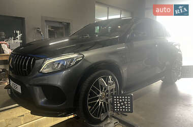 Внедорожник / Кроссовер Mercedes-Benz GLE-Class 2016 в 