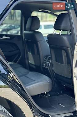 Внедорожник / Кроссовер Mercedes-Benz GLE-Class 2018 в 