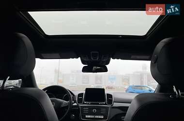 Внедорожник / Кроссовер Mercedes-Benz GLE-Class 2018 в 