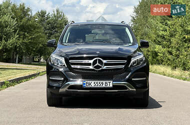 Внедорожник / Кроссовер Mercedes-Benz GLE-Class 2017 в 