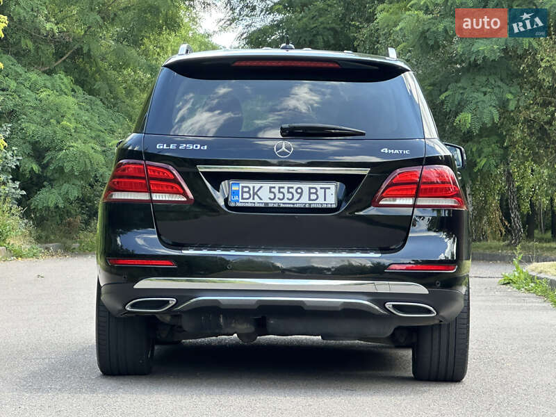 Внедорожник / Кроссовер Mercedes-Benz GLE-Class 2017 в Ровно