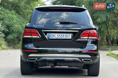 Внедорожник / Кроссовер Mercedes-Benz GLE-Class 2017 в 