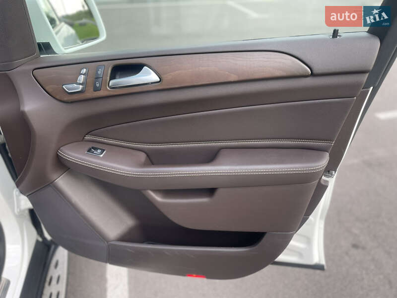 Внедорожник / Кроссовер Mercedes-Benz GLE-Class 2016 в Киеве