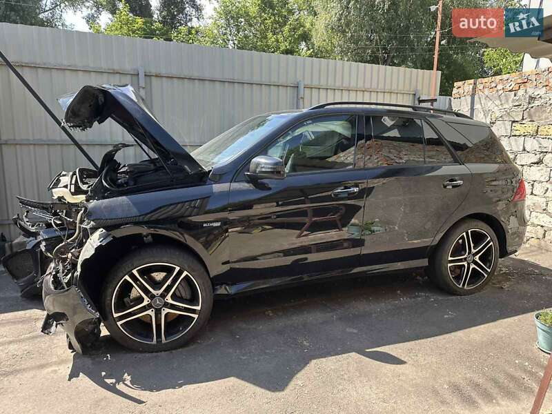 Mercedes-Benz GLE-Class 2016