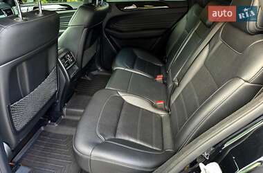 Позашляховик / Кросовер Mercedes-Benz GLE-Class 2016 в 
