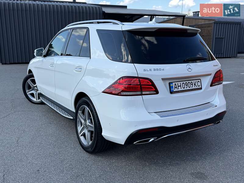 Внедорожник / Кроссовер Mercedes-Benz GLE-Class 2016 в Киеве