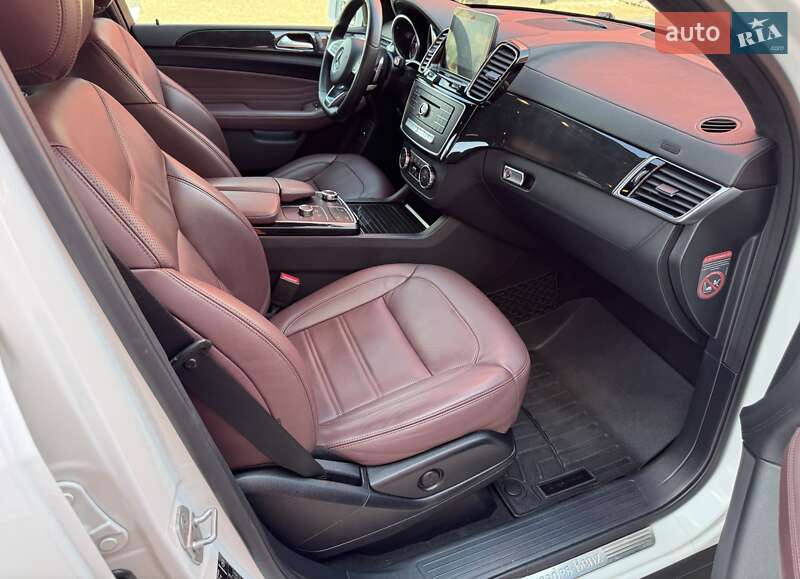 Внедорожник / Кроссовер Mercedes-Benz GLE-Class 2016 в Киеве